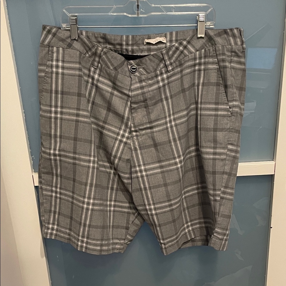 Rusty Gray Checkered Men's Shorts, 38, GUC